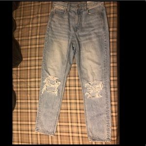American Eagle Mom Jeans!